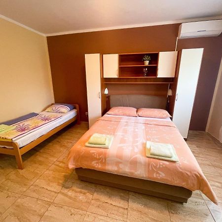 יאדראנובו Apartmani Combaj מראה חיצוני תמונה