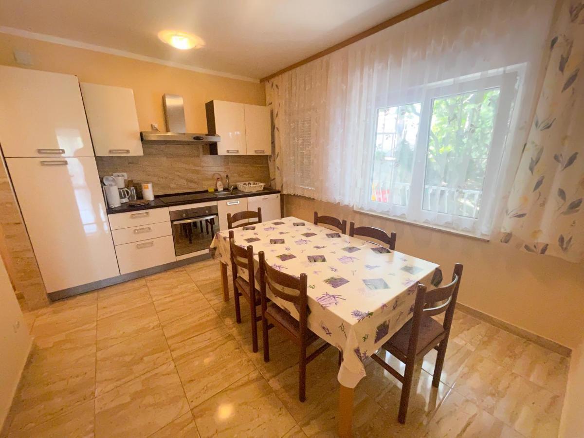 יאדראנובו Apartmani Combaj מראה חיצוני תמונה