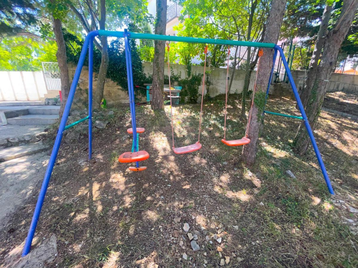 יאדראנובו Apartmani Combaj מראה חיצוני תמונה